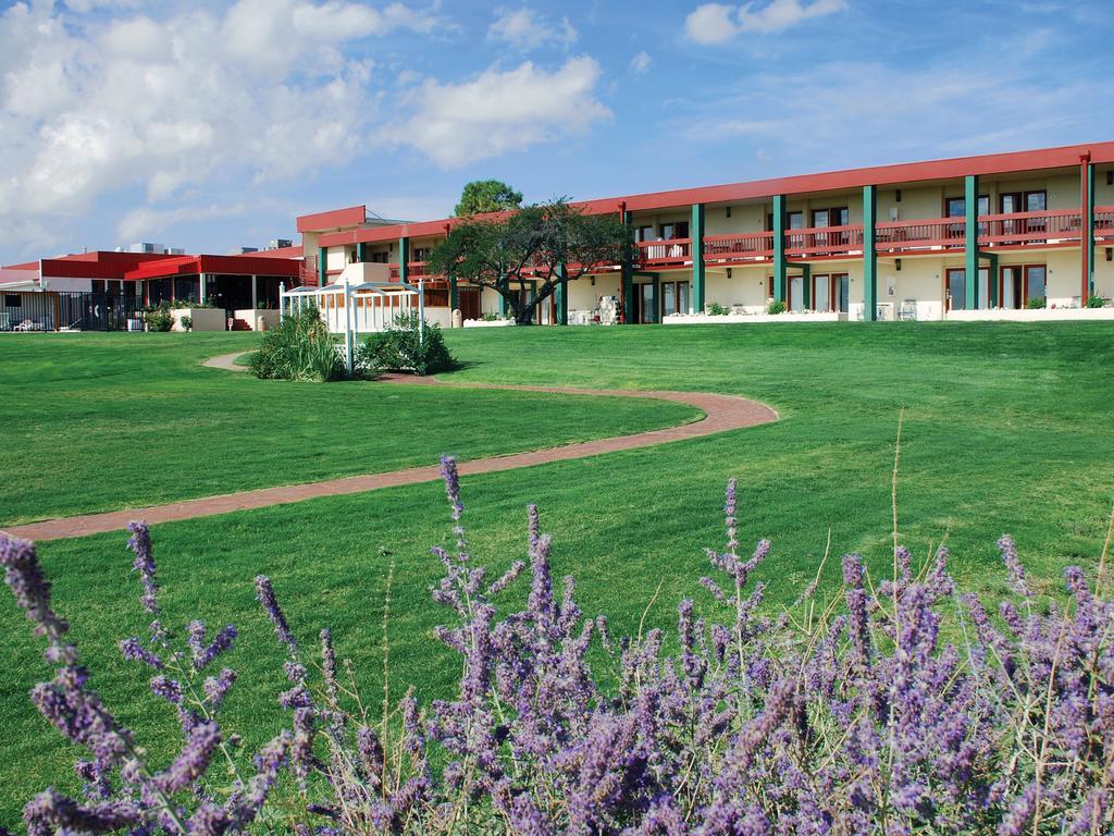 Elephant Butte Inn Exterior photo