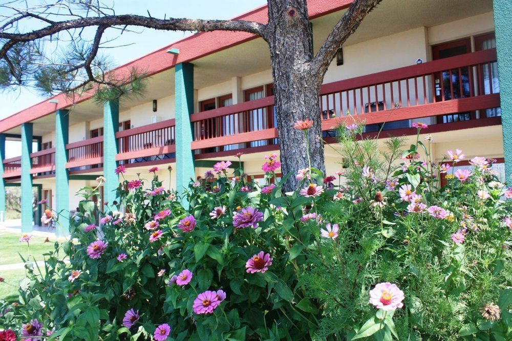 Elephant Butte Inn Exterior photo